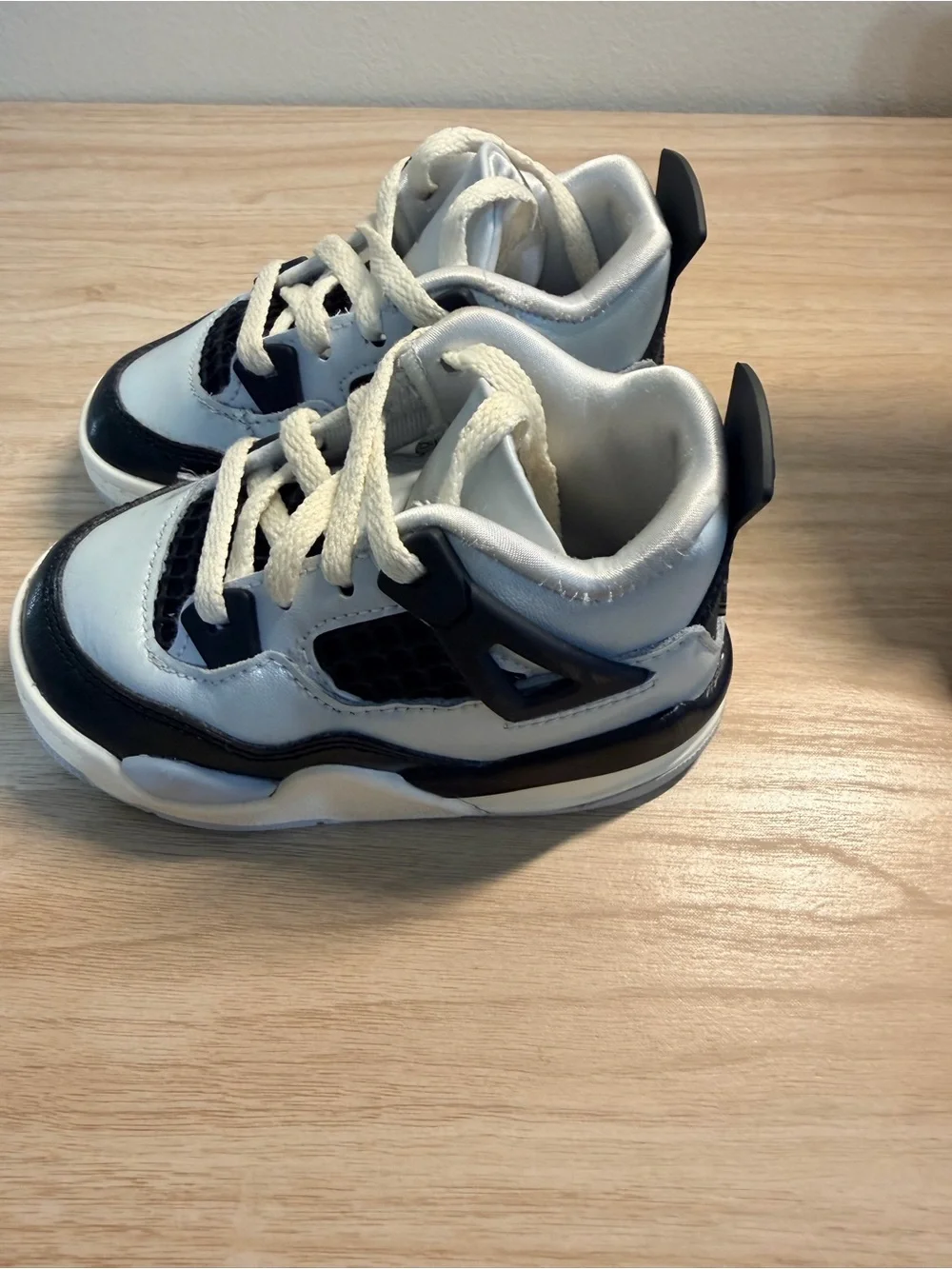 Kids Sneakers - White/Black/Gold (Size 6C)